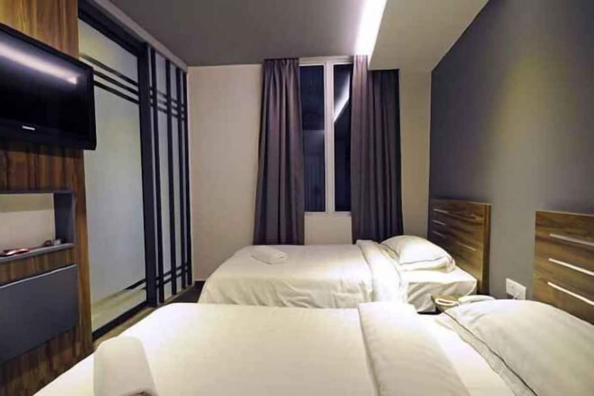 1 bedroom, desk, soundproofing, iron/ironing board