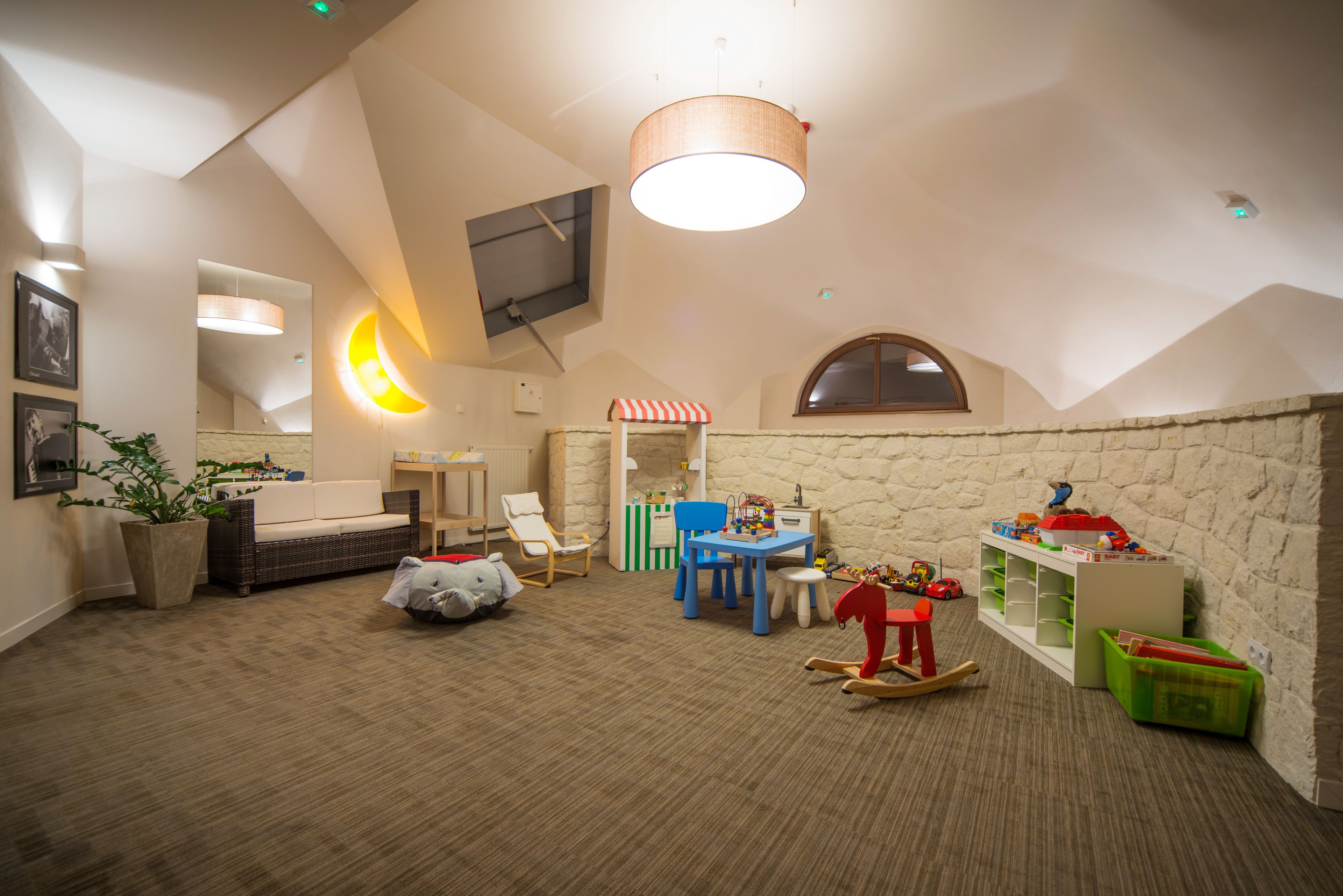 children’s play area – indoor