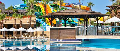 2 indoor pools, 5 outdoor pools, pool umbrellas, sun loungers