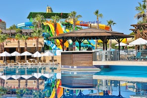 2 indoor pools, 5 outdoor pools, pool umbrellas, sun loungers - Crystal Sunset Pearl Collection (Manavgat)