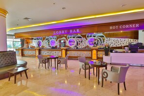 15 restaurantes; se sirven cenas 