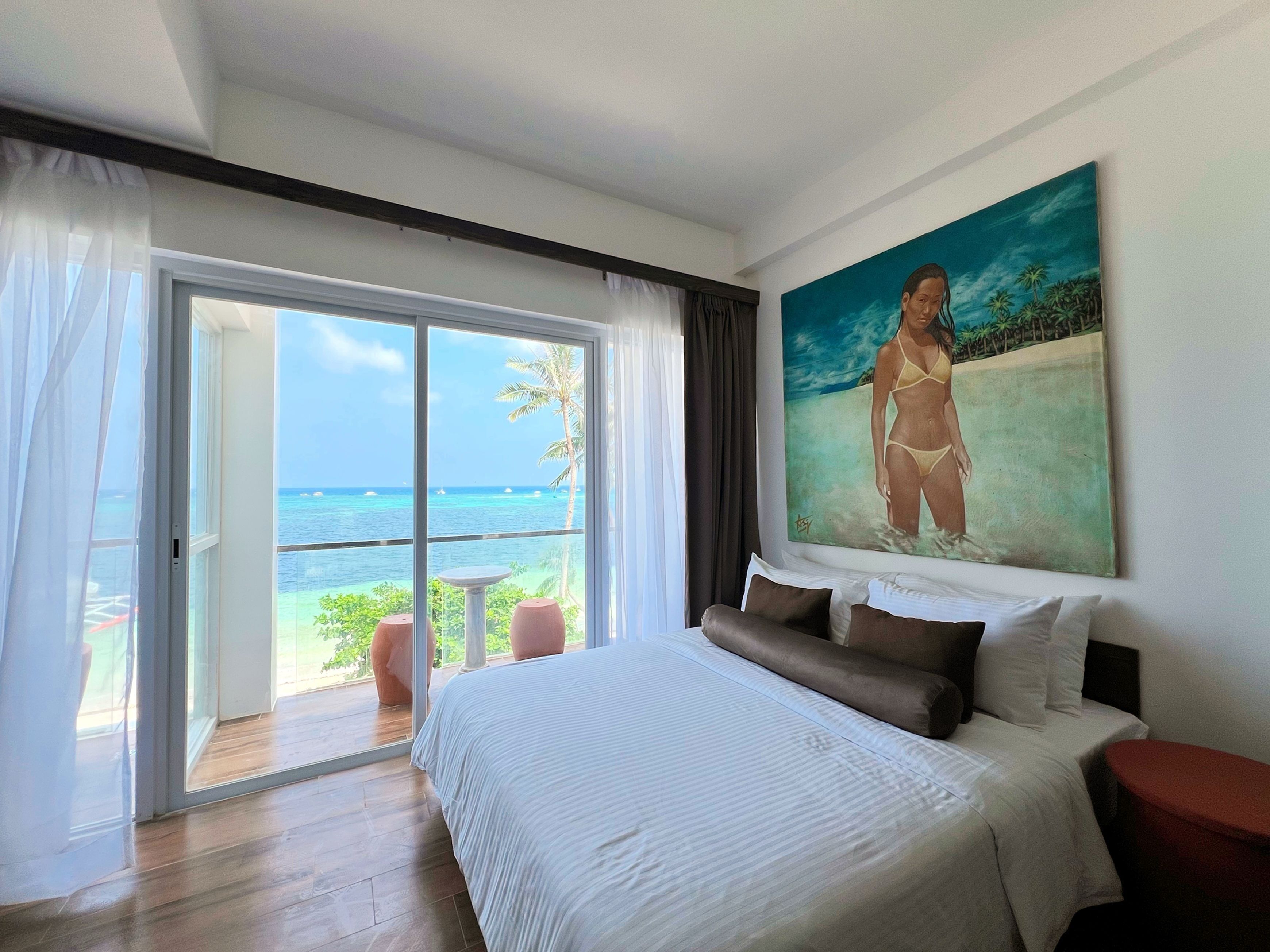 premier double room, 1 queen bed, balcony, ocean view | beach/ocean view