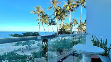 Chambre Double « Premier », 1 grand lit, balcon, vue océan | Balcon