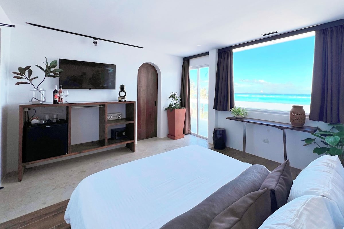Penthouse, balcon, vue océan | Literie de qualité supérieure, couette en duvet d'oie, surmatelas