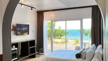 Triple Room, Ocean View, Beachfront | Beach/ocean view