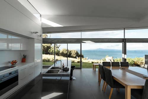 Deluxe Room | Private kitchen | Full-size fridge, microwave, oven, stovetop