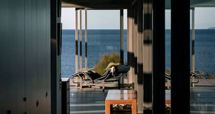 Avalon Coastal Retreat