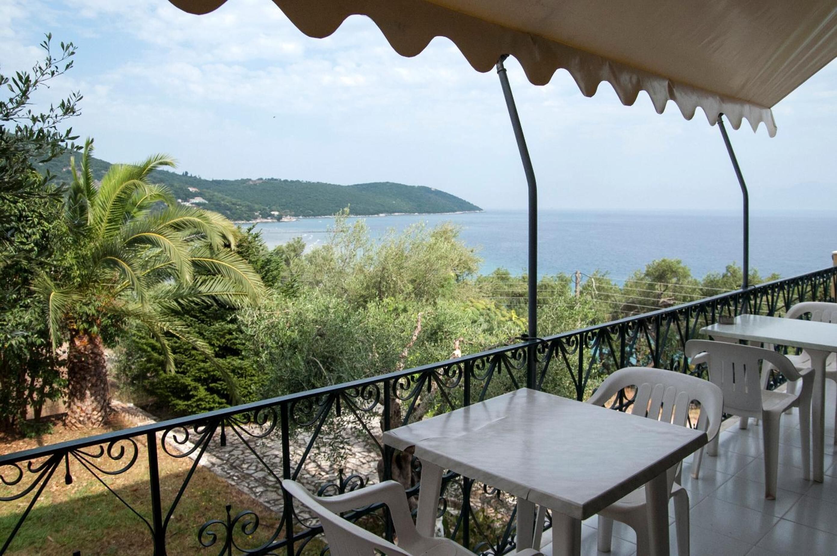 Foto - Apraos Bay Hotel In Kalamaki Beach- a peaceful area with great sea view