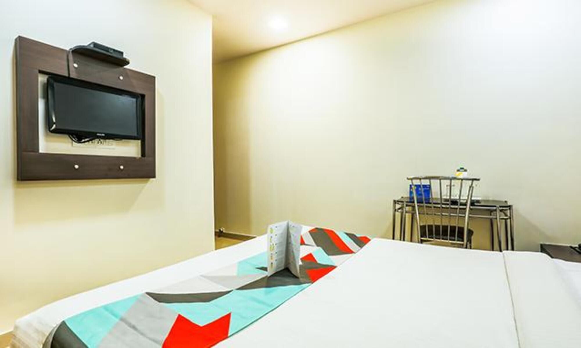 Foto - FabHotel Adore Inn