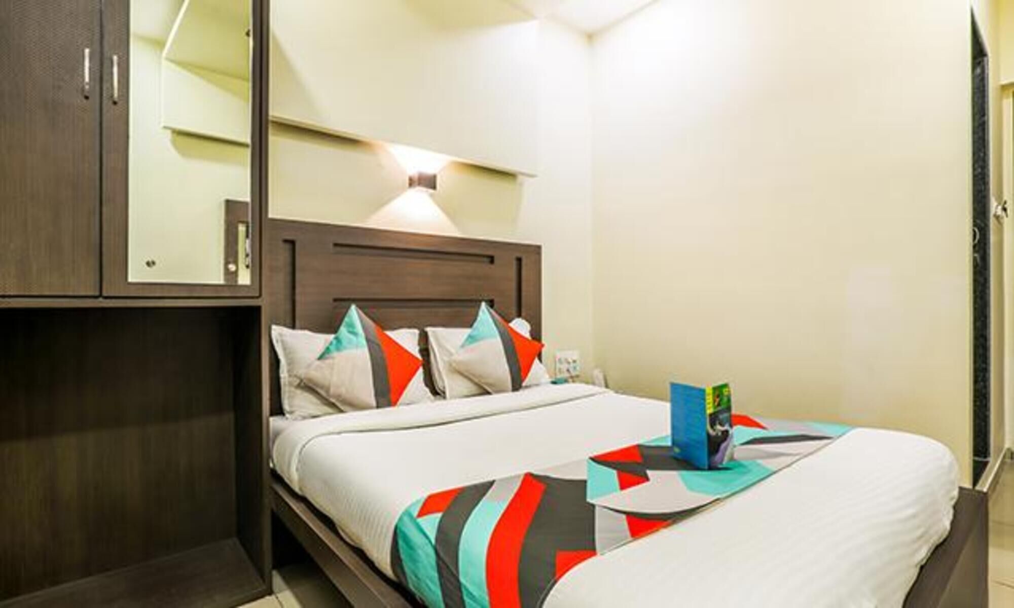 Foto - FabHotel Adore Inn