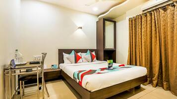 Deluxe Room | Egyptian cotton sheets, premium bedding, desk, free WiFi