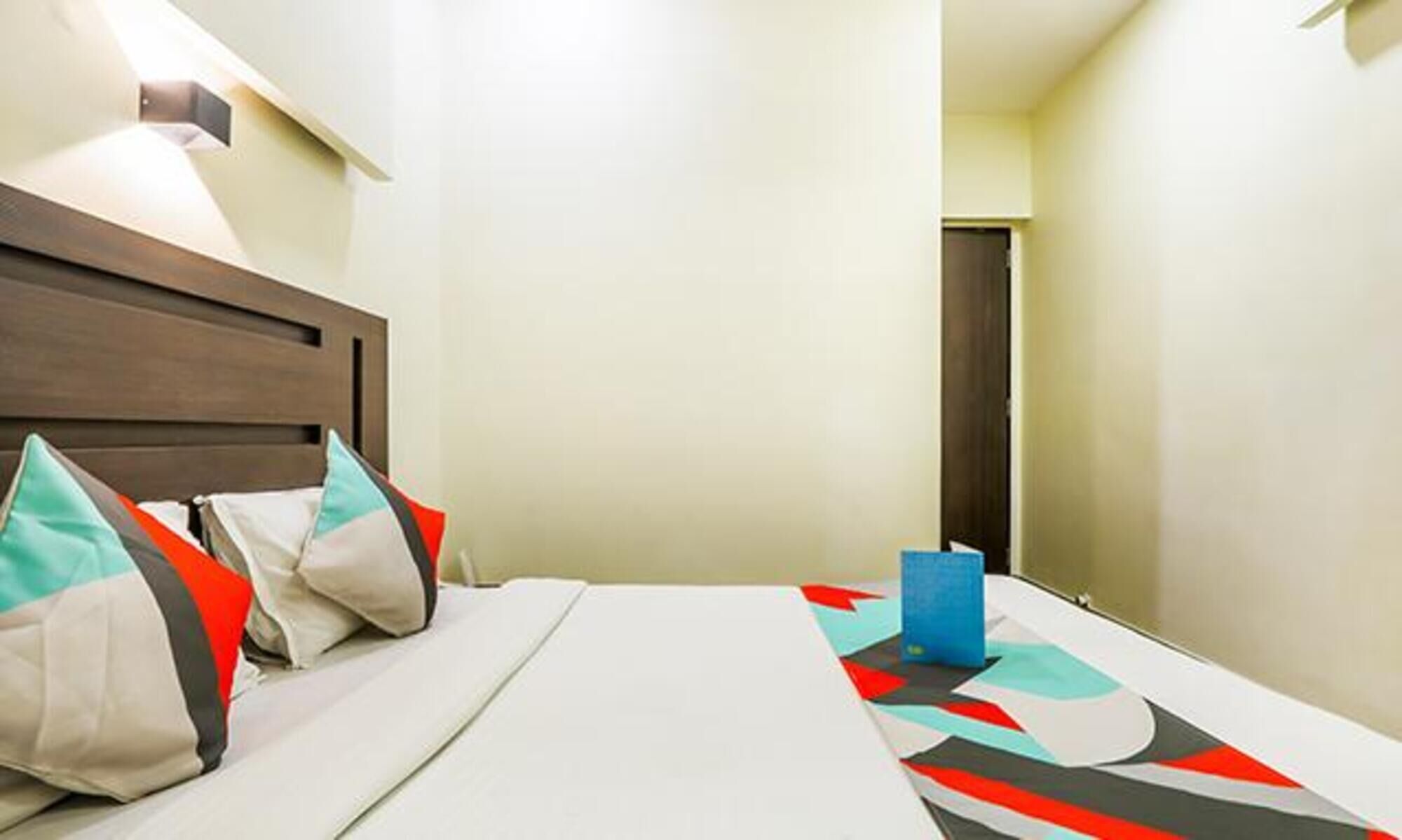 Foto - FabHotel Adore Inn