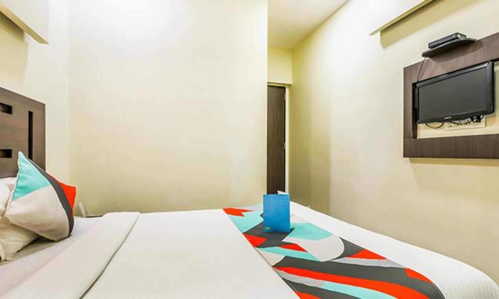 Foto - FabHotel Adore Inn