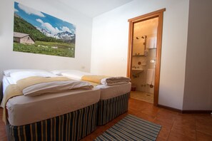 In-room safe, free cribs/infant beds, free WiFi - Camino (Livigno)