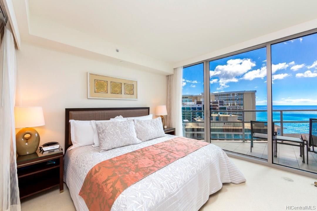 premium bedding, down duvets, minibar, in-room safe