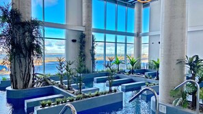 Kroppsbehandlinger, massasje med varme steiner og svensk massasje