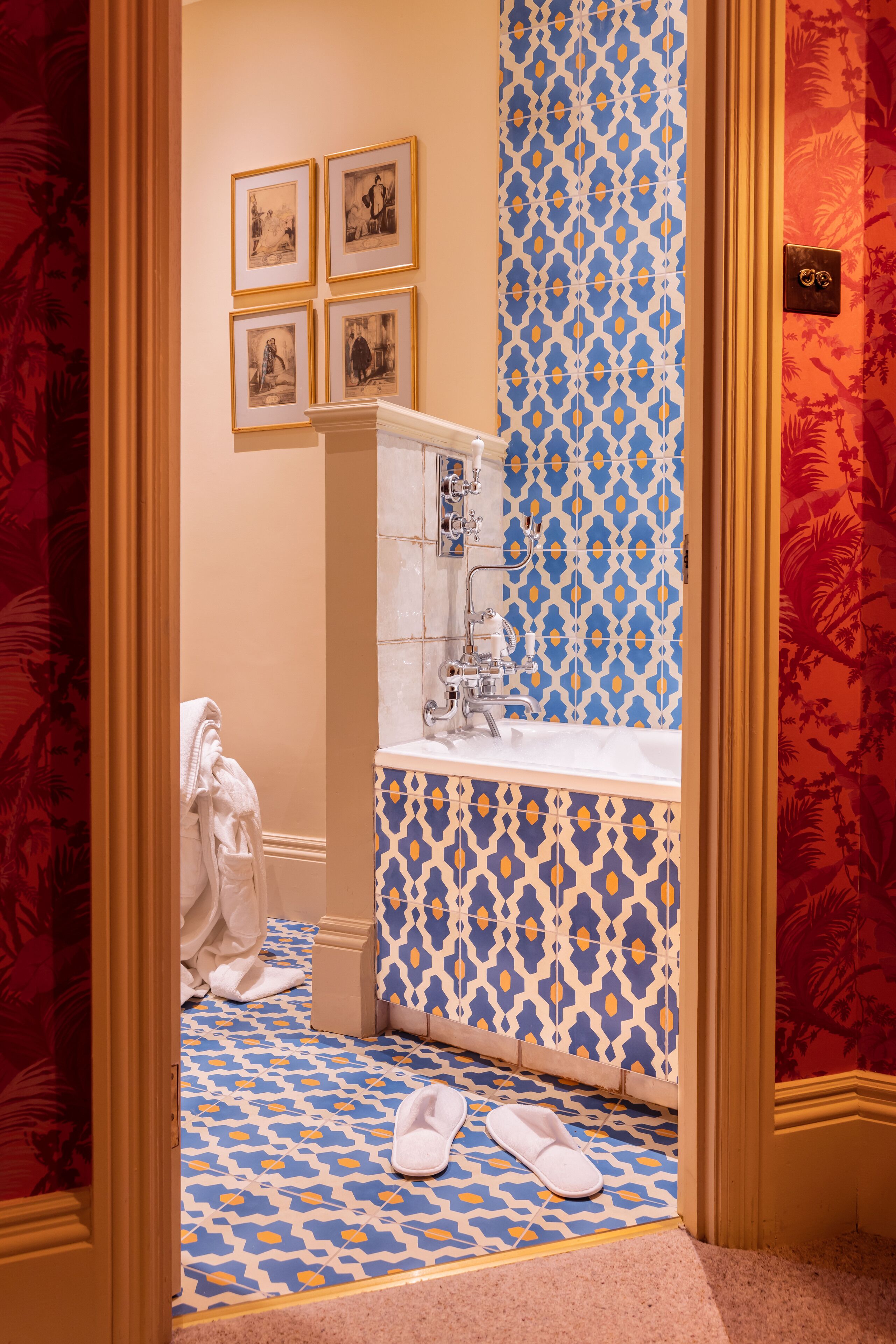 great room | bathroom | designer toiletries, hair dryer, bathrobes, slippers