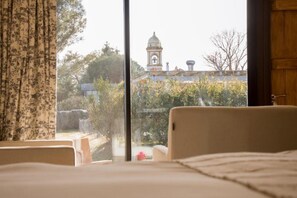 Deluxe Room, 2 Bedrooms | Minibar, in-room safe, iron/ironing board, free cots/infant beds - Posada Campotinto (Carmelo)