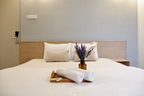 Standard Room | Free WiFi, bed sheets - Iris Garden Hotel (Kuala Lumpur)