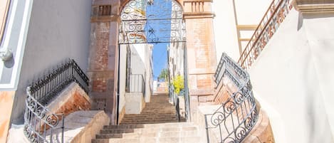 Entrada de la propiedad