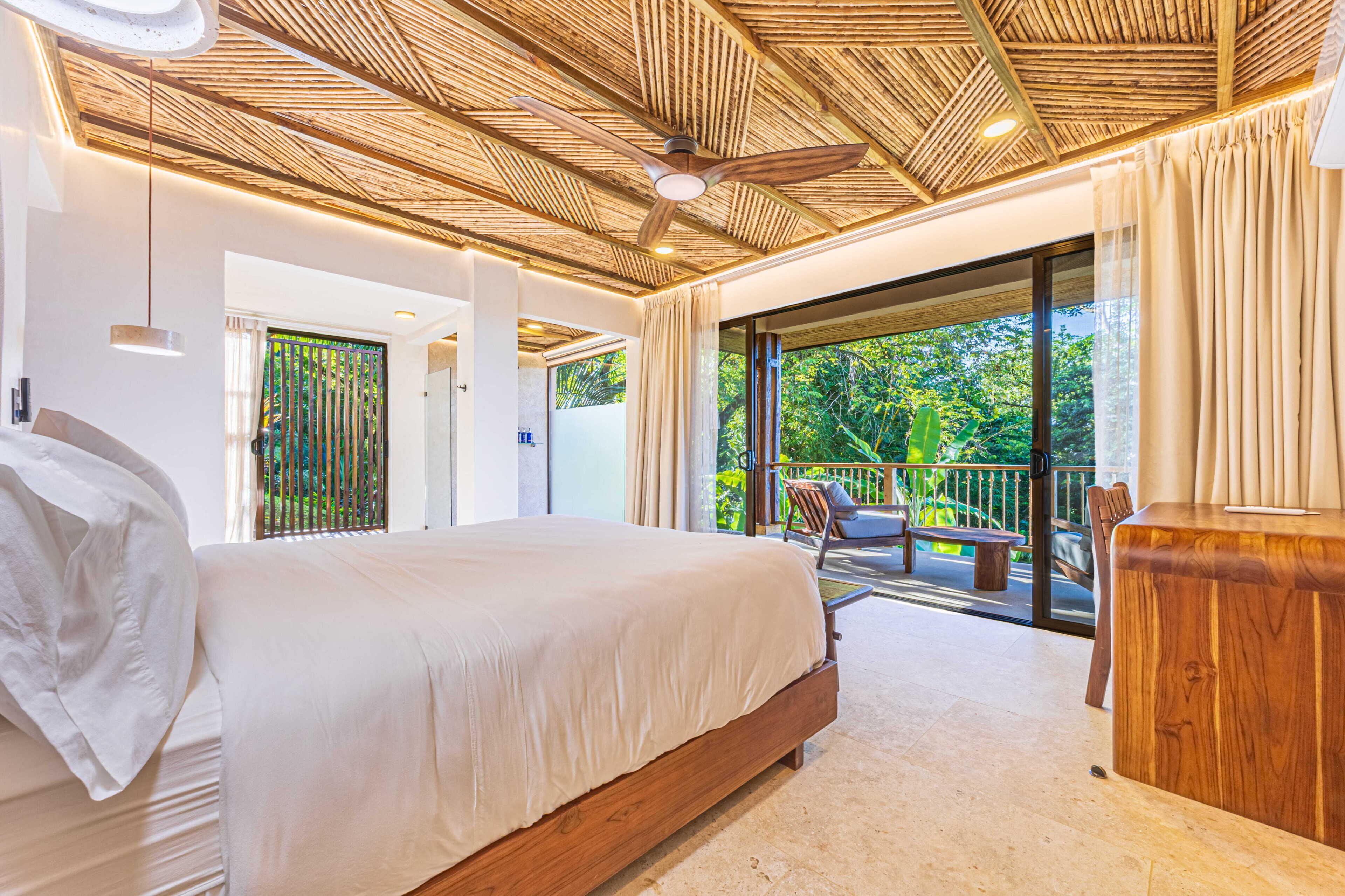 Draps en coton égyptien, surmatelas, coffres-forts dans les chambres