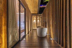 Premium Double Villa | Egyptian cotton sheets, pillow-top beds, in-room safe, soundproofing - Tiki Villas Rainforest Lodge & Spa (Bahía Ballena)