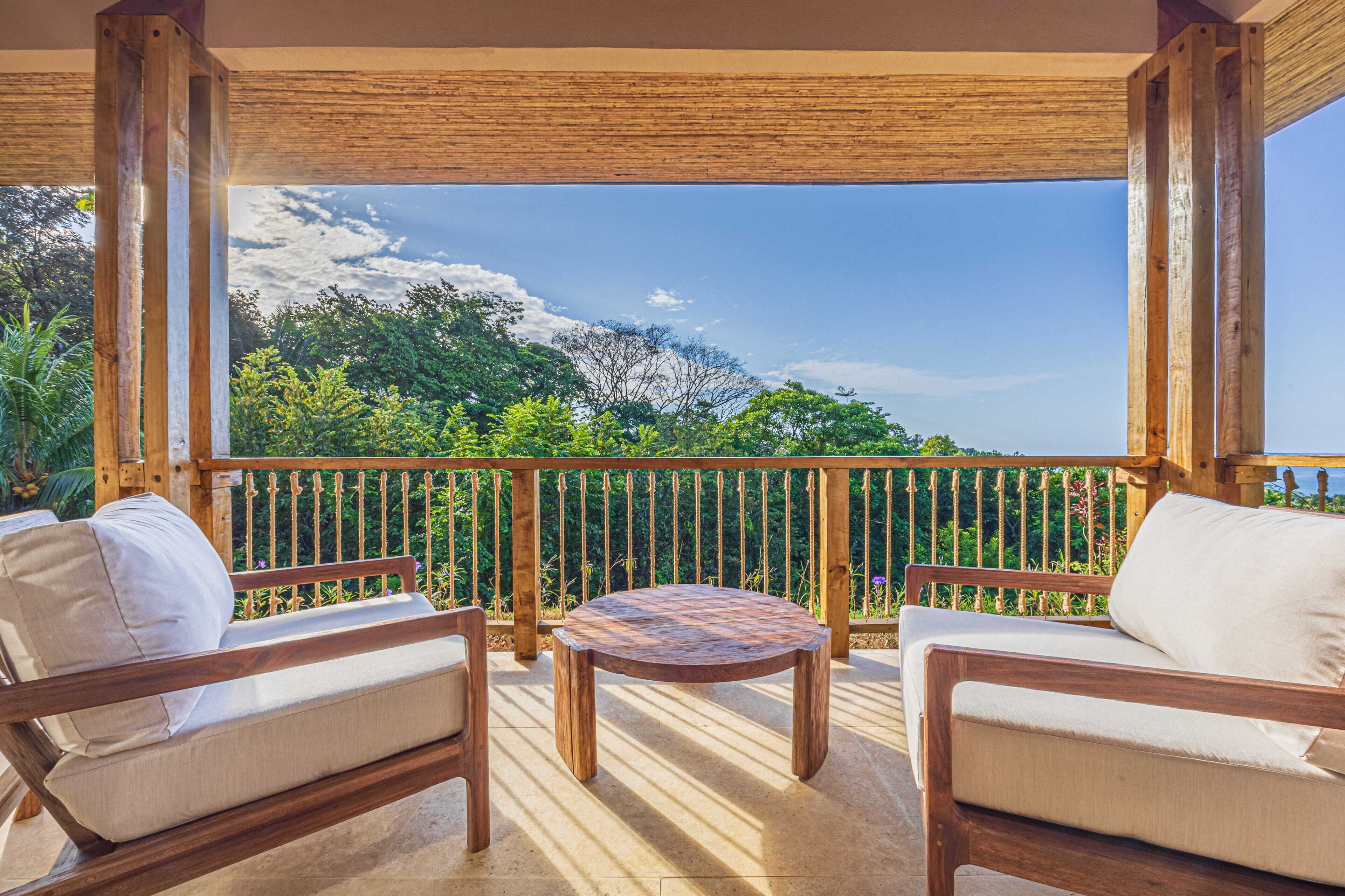 デラックス ヴィラ クイーンベッド 2 台 冷房 オーシャンビュー | バルコニー