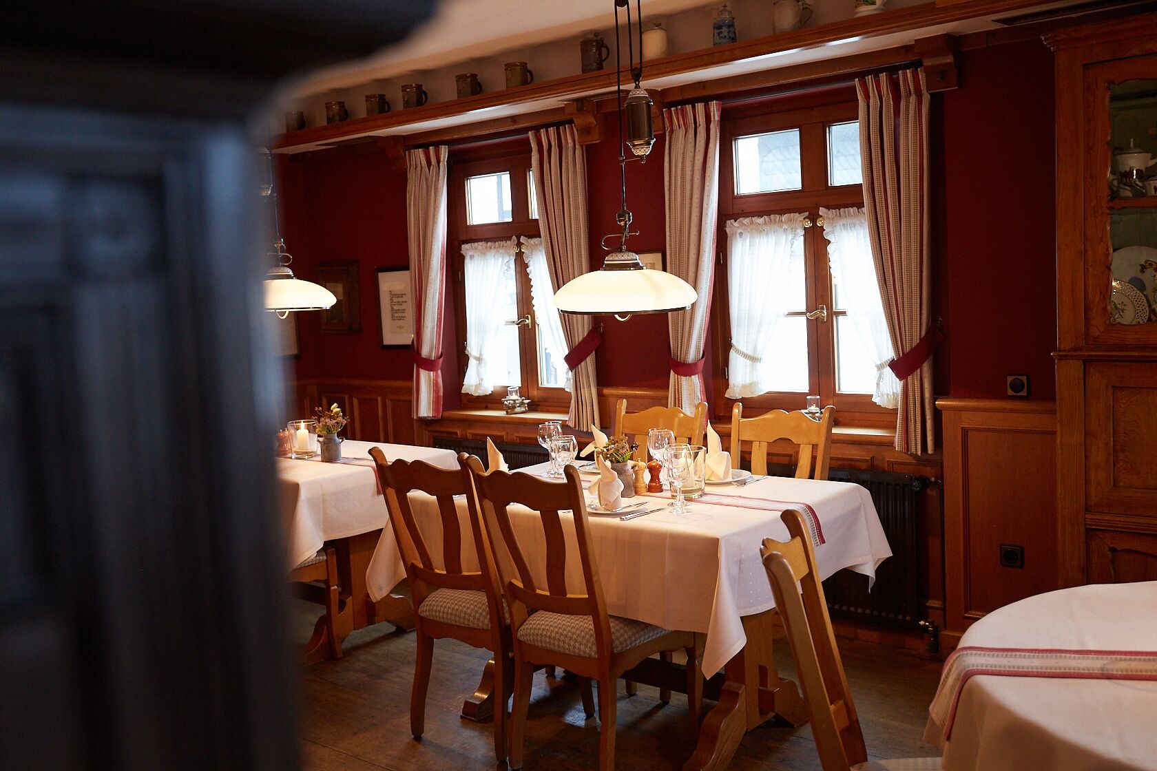 2 restaurants, regional cuisine