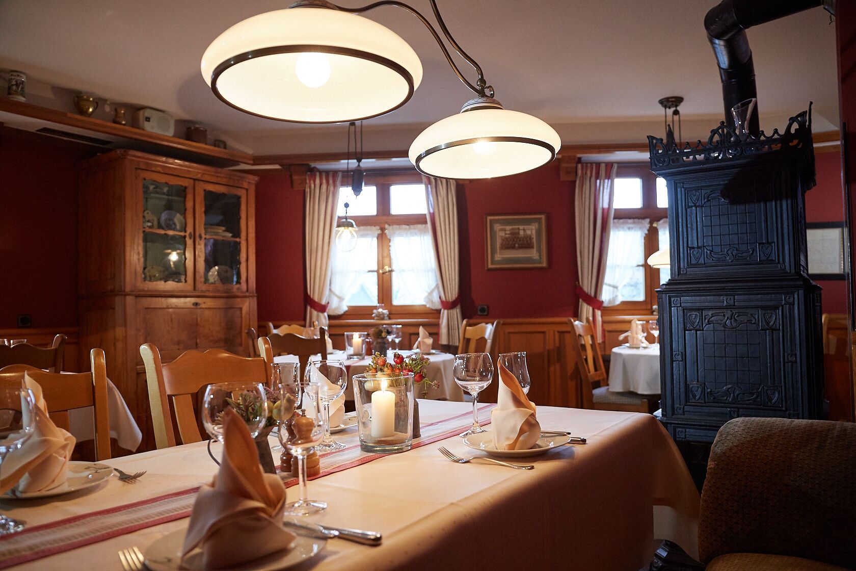 2 restaurants, regional cuisine