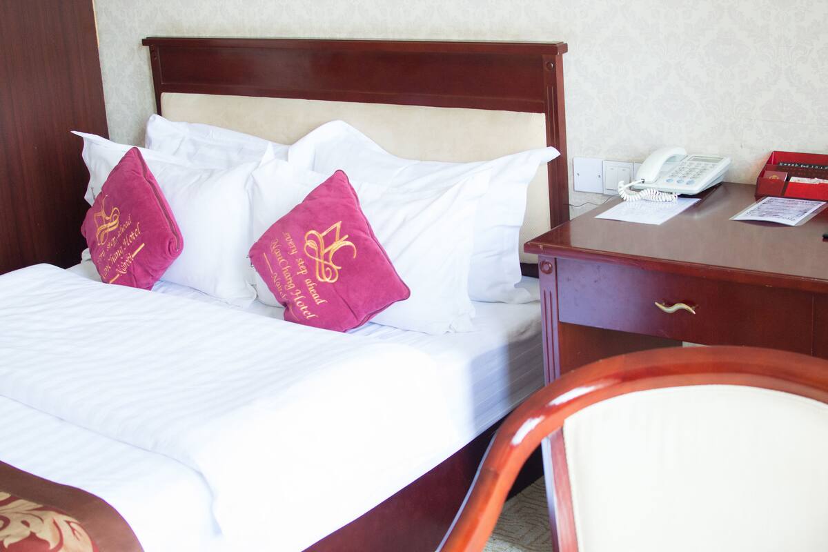 Standard-Doppelzimmer | 2 Schlafzimmer, hochwertige Bettwaren, Minibar, Zimmersafe