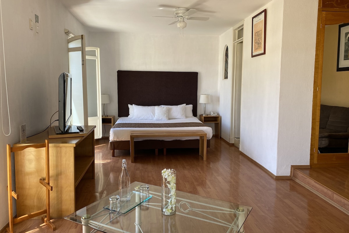 In-room safe, iron/ironing board (on request), WiFi (free), bed sheets