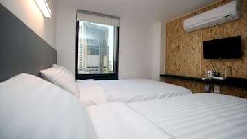 Deluxe Twin Room | Blackout drapes, free WiFi, bed sheets