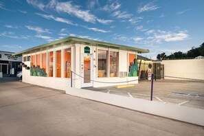 Fachada de la propiedad