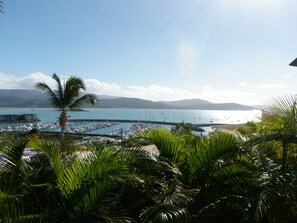 Terrace/patio - Airlie Apartments (Airlie Beach)