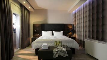 Egyptian cotton sheets, in-room safe, desk, blackout curtains