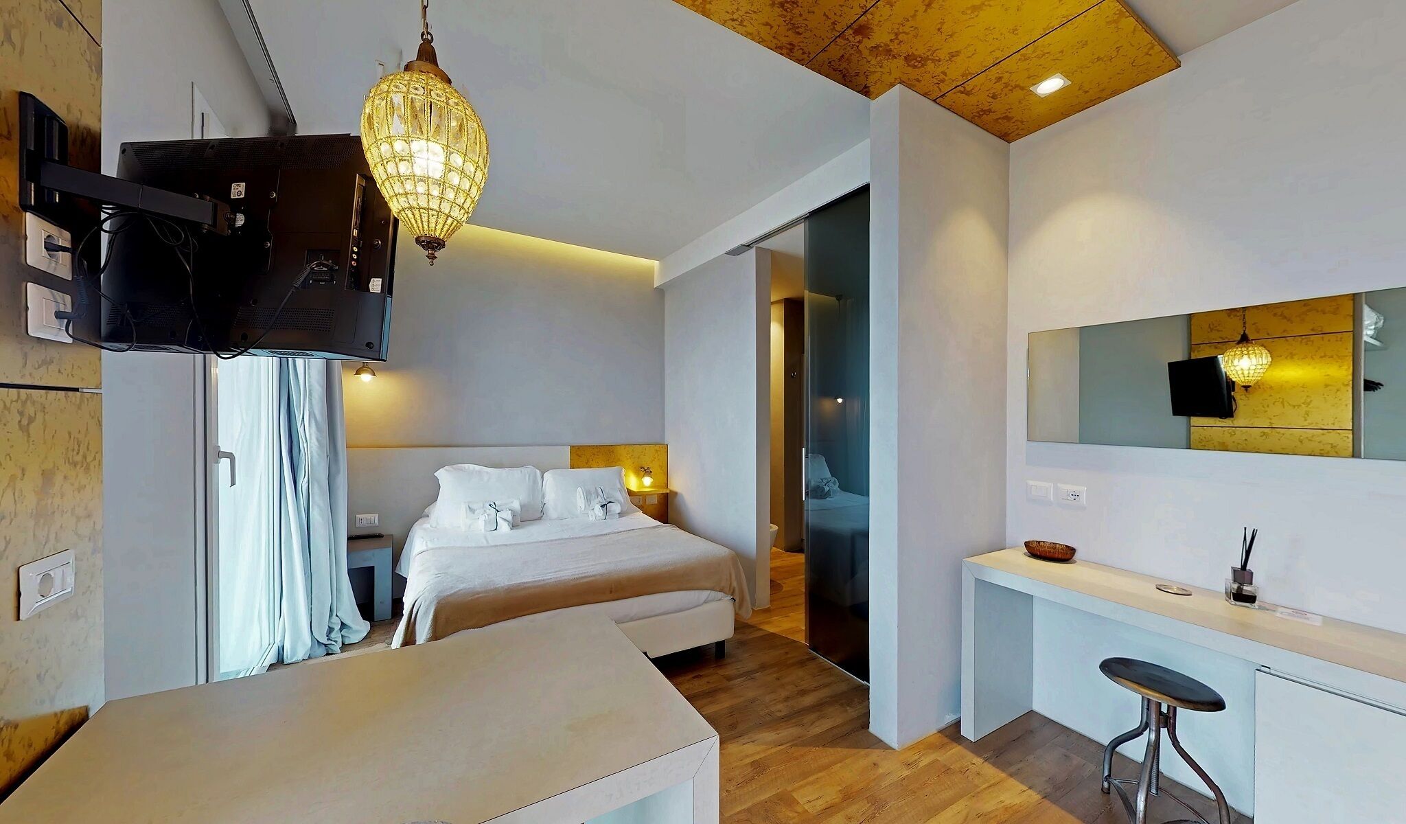 design suite, terrace, sea view | frette italian sheets, down duvets, select comfort beds, in-room safe