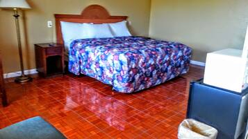 Room, 1 King Bed, Smoking | View from room