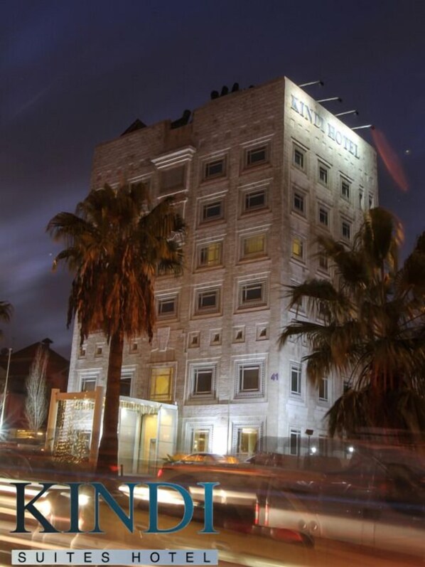 واجهة المنشأة
