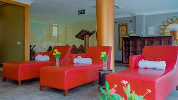 Body treatments, hydrotherapy, hot stone massages, deep-tissue massages