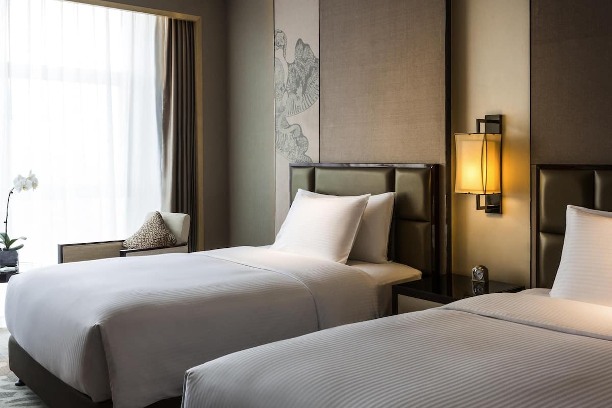 1 bedroom, premium bedding, minibar, in-room safe