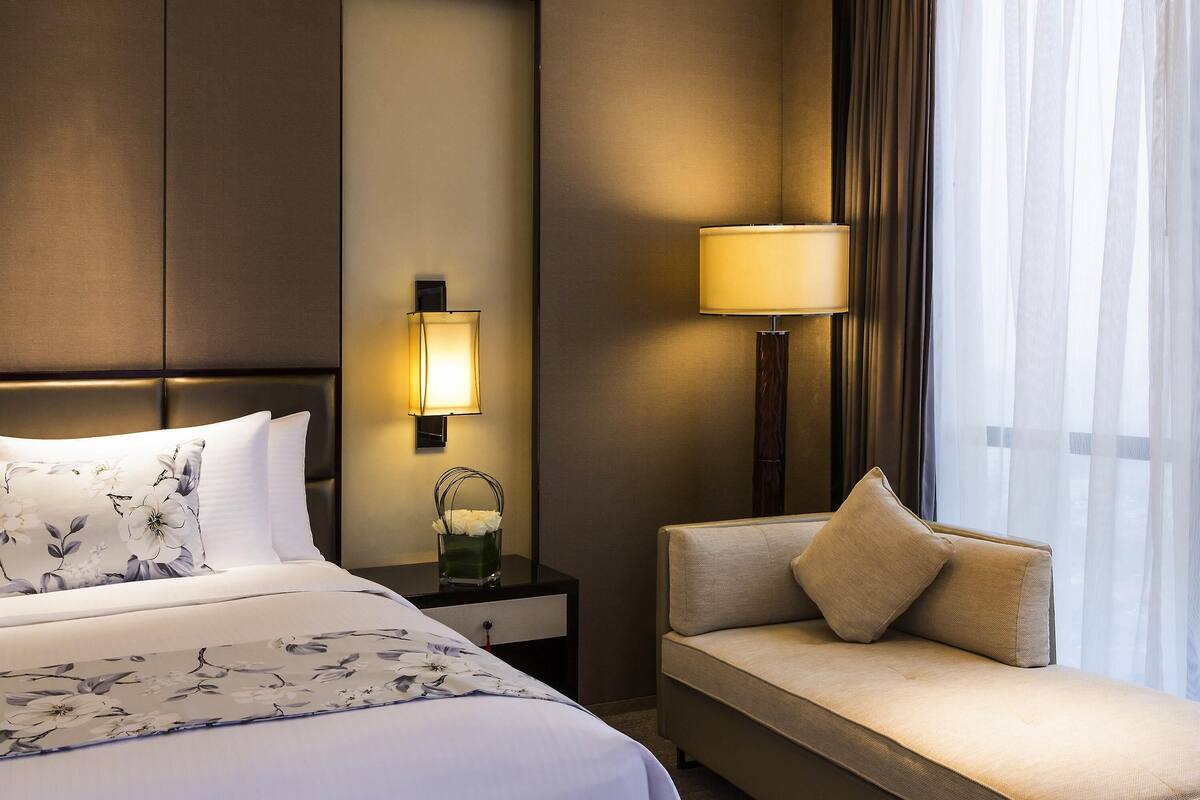 Svit - 1 kingsize-säng | 1 sovrum, sängtillbehör av högsta kvalitet och minibar