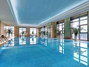 Una piscina techada