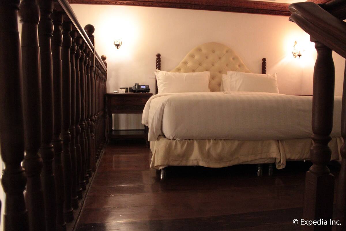 loft suite | minibar, in-room safe, free wifi, bed sheets