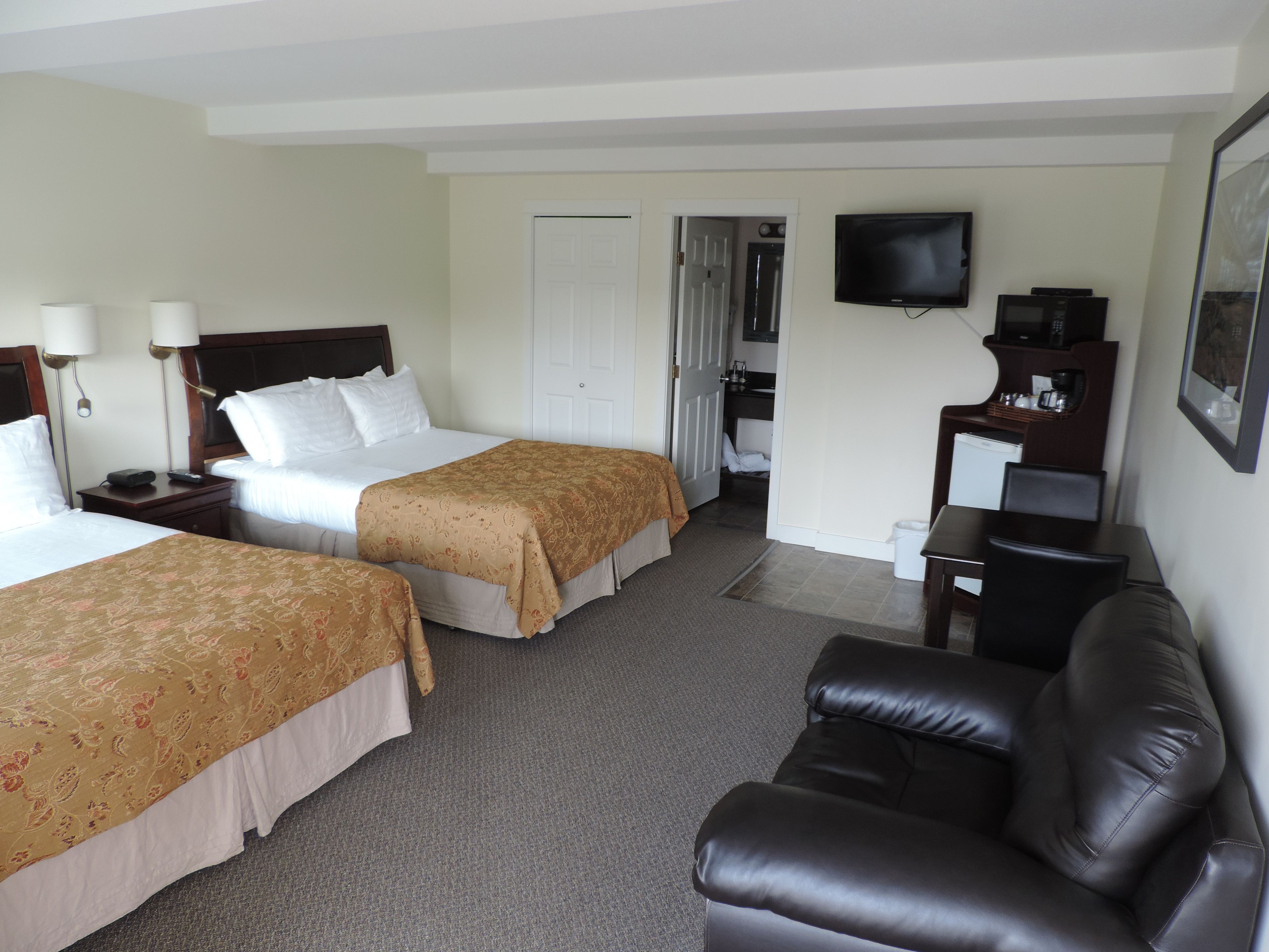 standard room | premium bedding, blackout curtains, free wifi, bed sheets