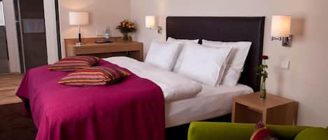 Seprai premium, brankas, dan didekorasi berbeda-beda