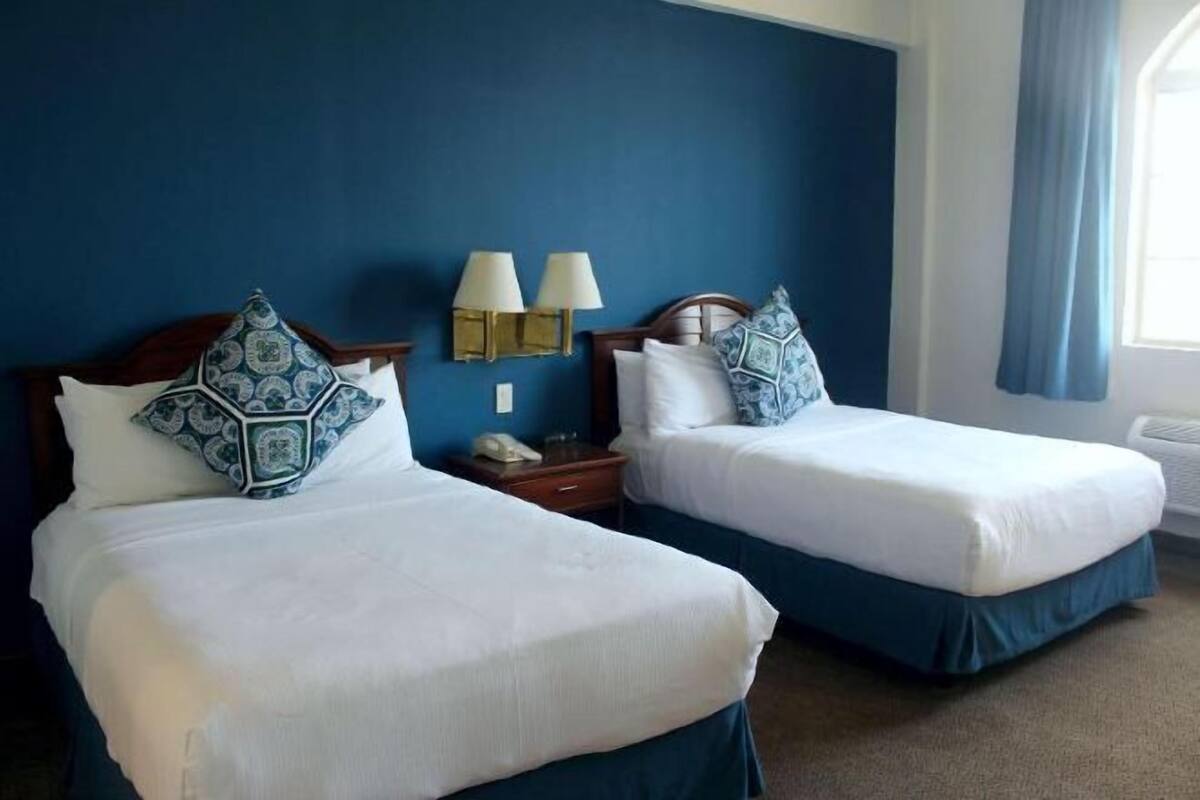 Öryggishólf í herbergi, skrifborð, myrkratjöld/-gardínur