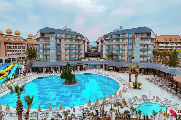 Indoor pool, 2 outdoor pools, pool umbrellas, sun loungers