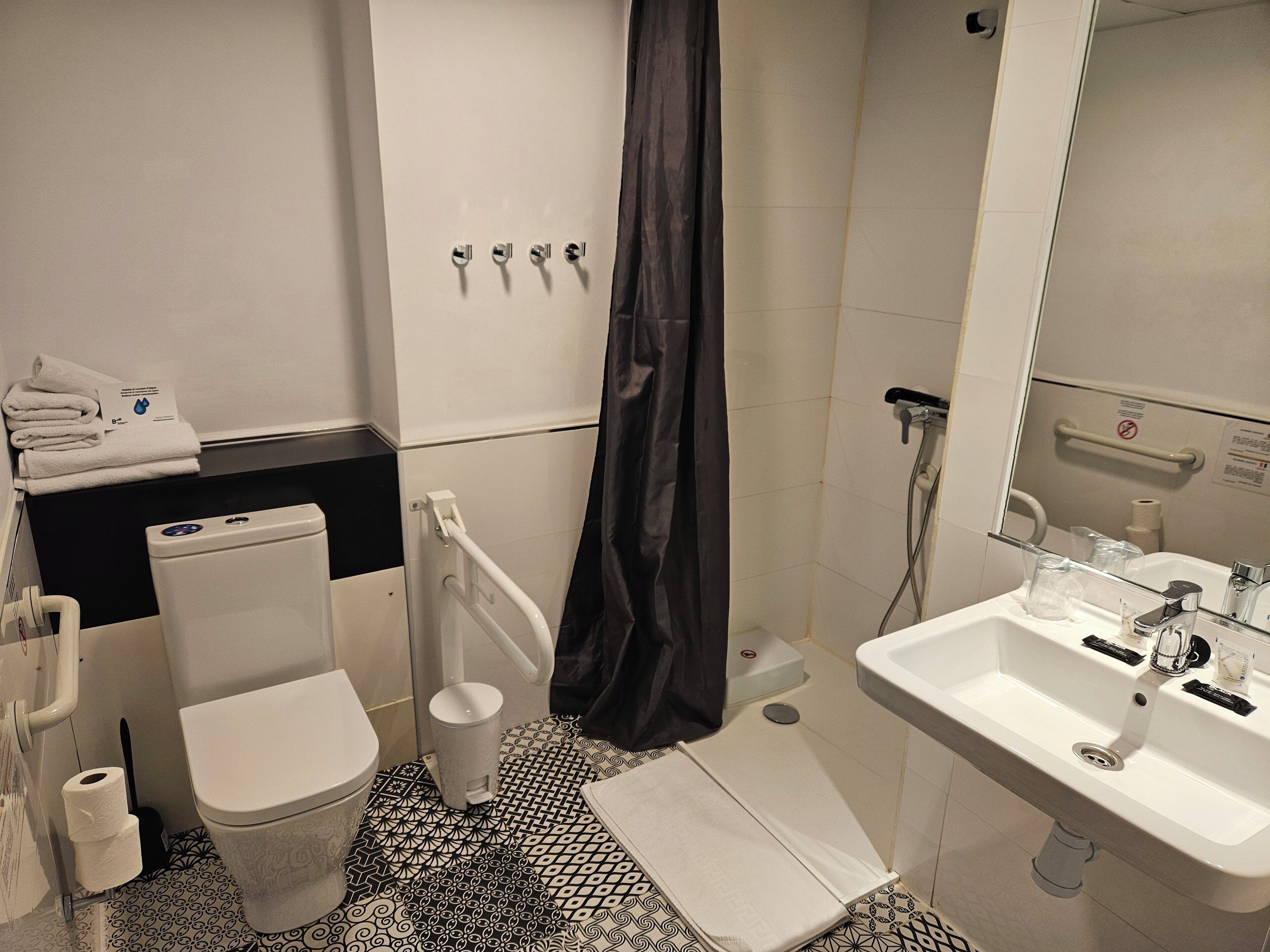 Photo - Hostal Aslyp 114