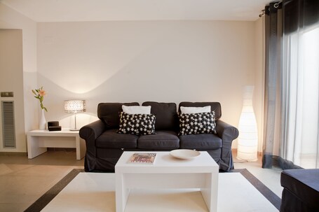 Up Suites Bcn - view 3