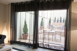 Duplex Apartment, 2 Bedrooms, Patio | Vue de la chambre